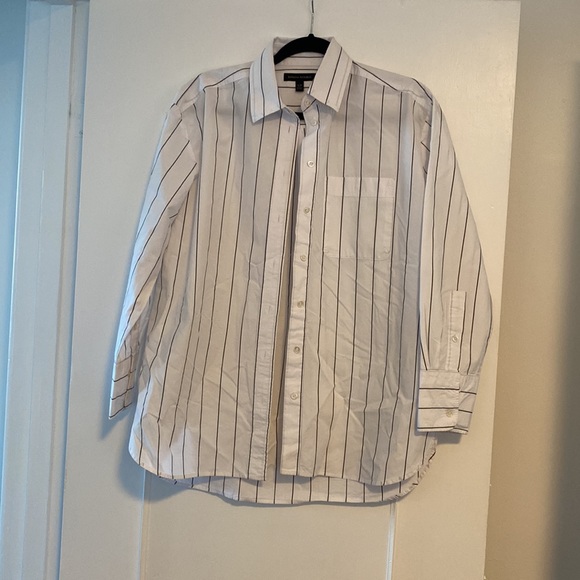 Banana Republic oversized white shirt with graphite stripe. - Picture 3 of 4
